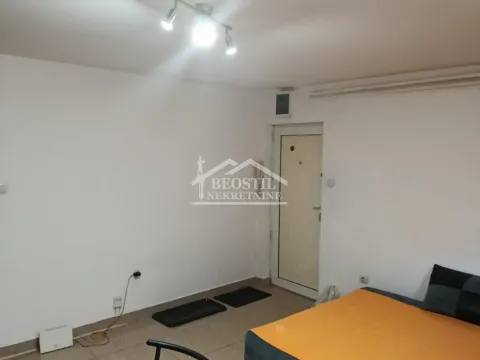 Prodaja, stan, 29m², Kalenić Pijaca, Vračar Sve Podlokacije - image 2