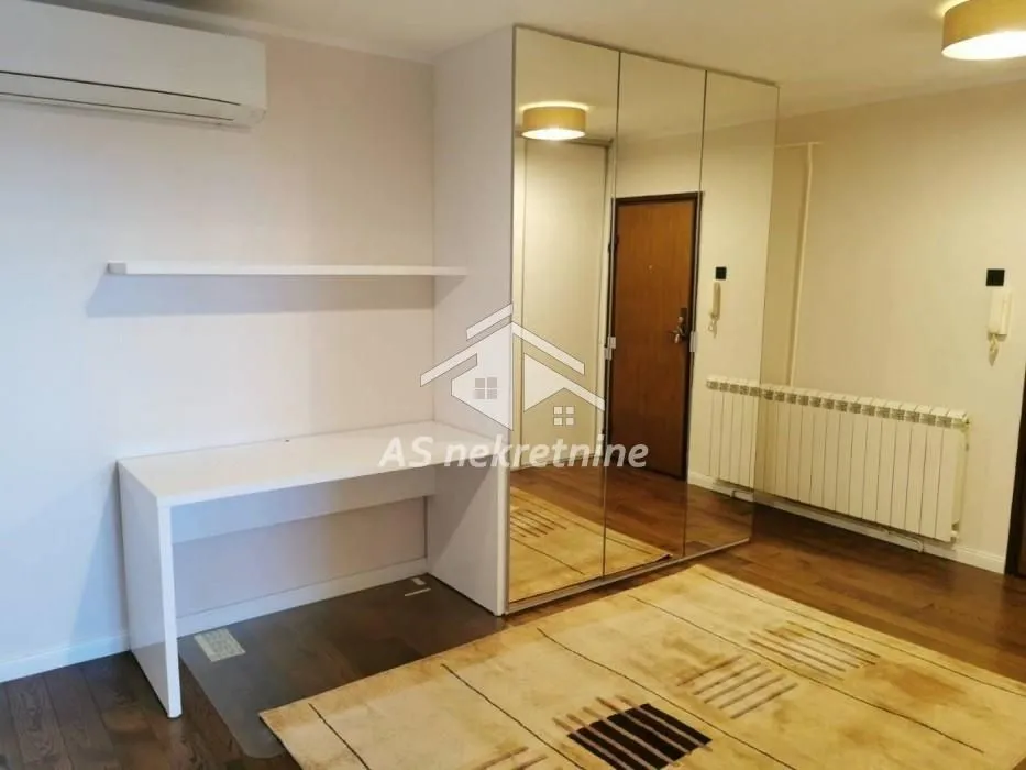 Rent, two bedroom apartment, 81m², Novi Beograd Sve Podlokacije, Beograd