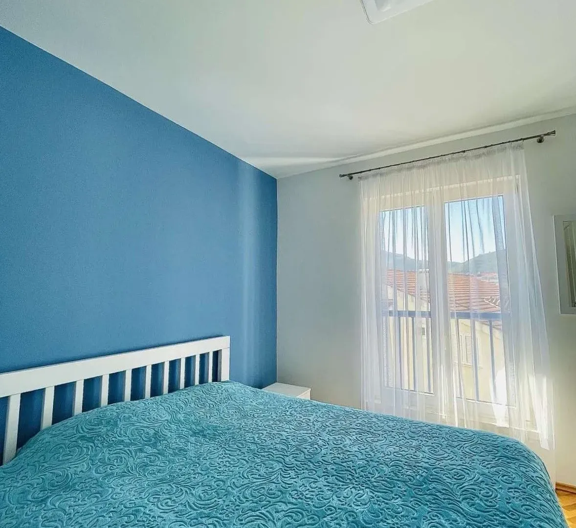 Rent, one bedroom apartment, 52m², Adok, Budva
