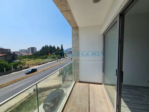 Prodaja, dvosoban stan, 72m², Bar, Crna Gora - image 12