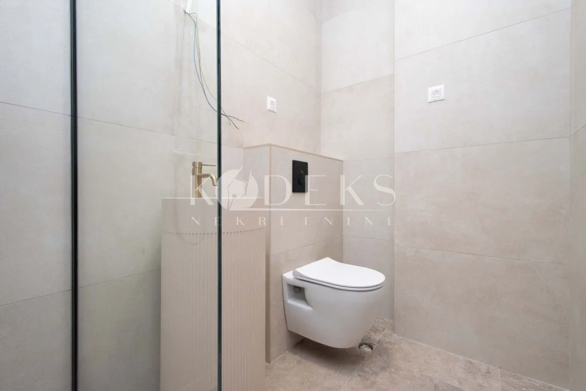 Sale, four bedroom apartment, 220m², Vezirov Most, Podgorica