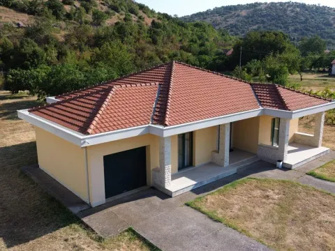 Sale, house, 200m², Rogami, Podgorica - image 6