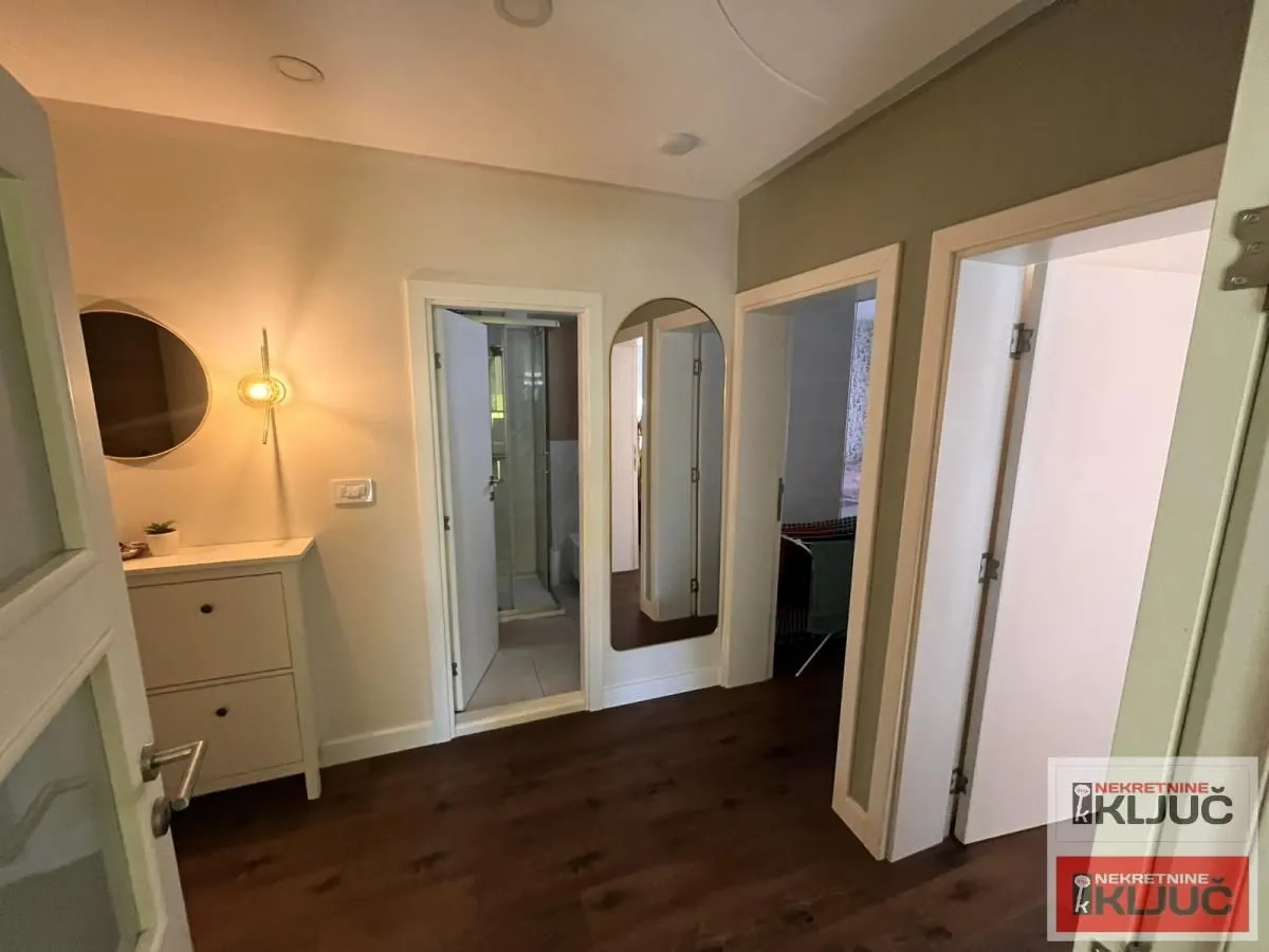 Prodaja, trosoban stan, 71m², Grbavica, Novi Sad Sve Podlokacije