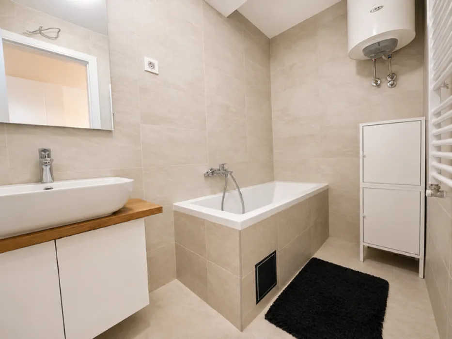 Izdavanje, četvorosoban stan, 90m², Fon (Fon - Bilećka), Voždovac Sve Podlokacije