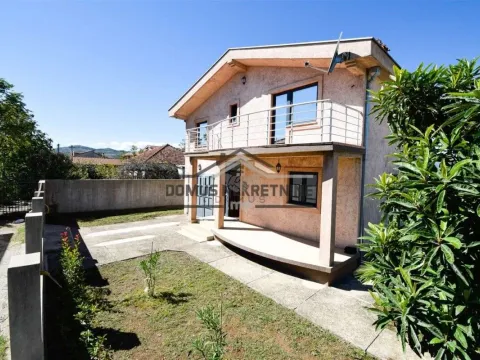 Rent, house, 160m², Donja Gorica, Podgorica - image 11