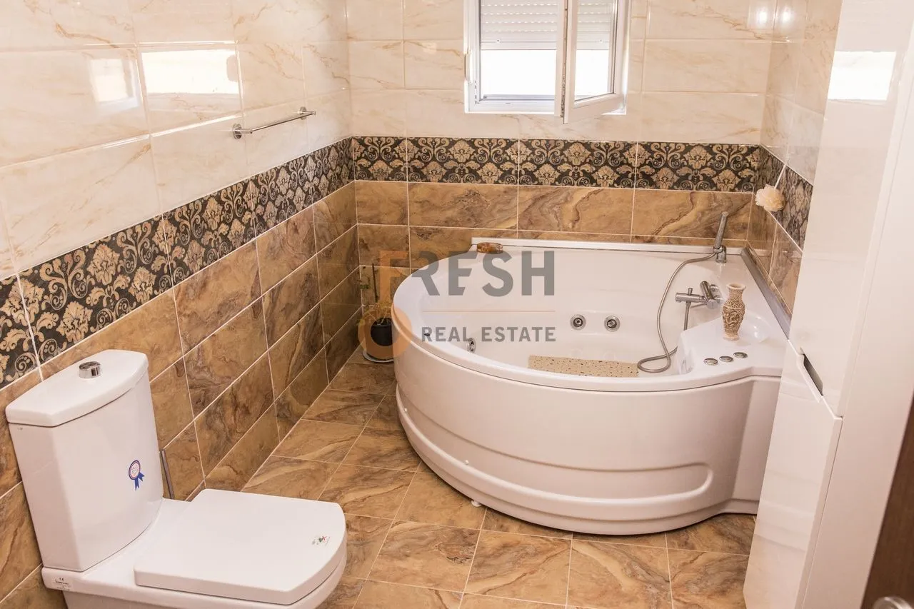 Sale, house, 400m², Ostalo, Podgorica