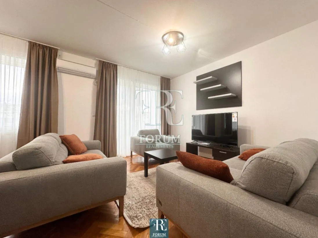 Izdavanje, dvosoban stan, 70m², Preko Morače, Podgorica