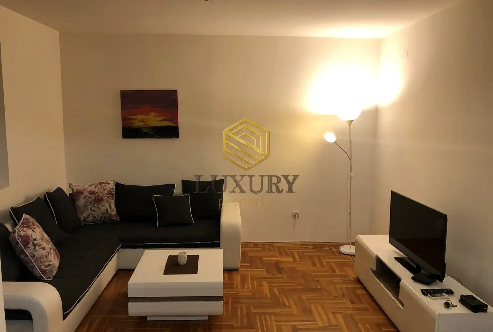 Rent, one bedroom apartment, 52m², 1 maj, Podgorica