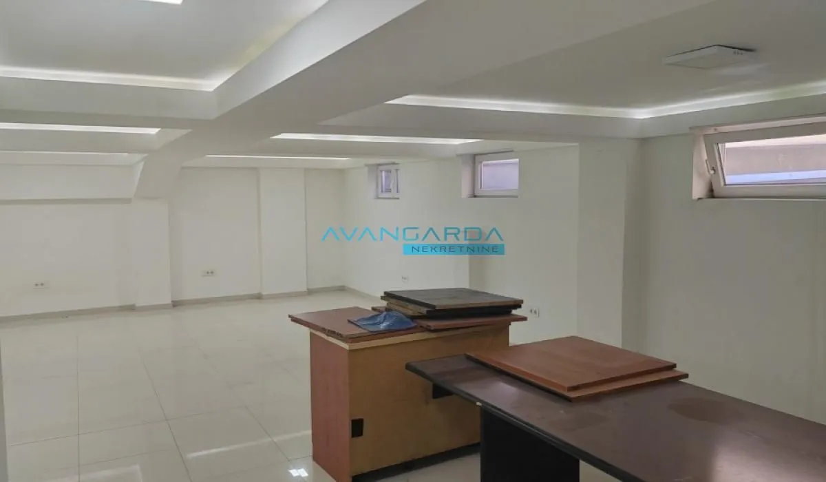 Prodaja, stan, 66m², Čubura, Beograd