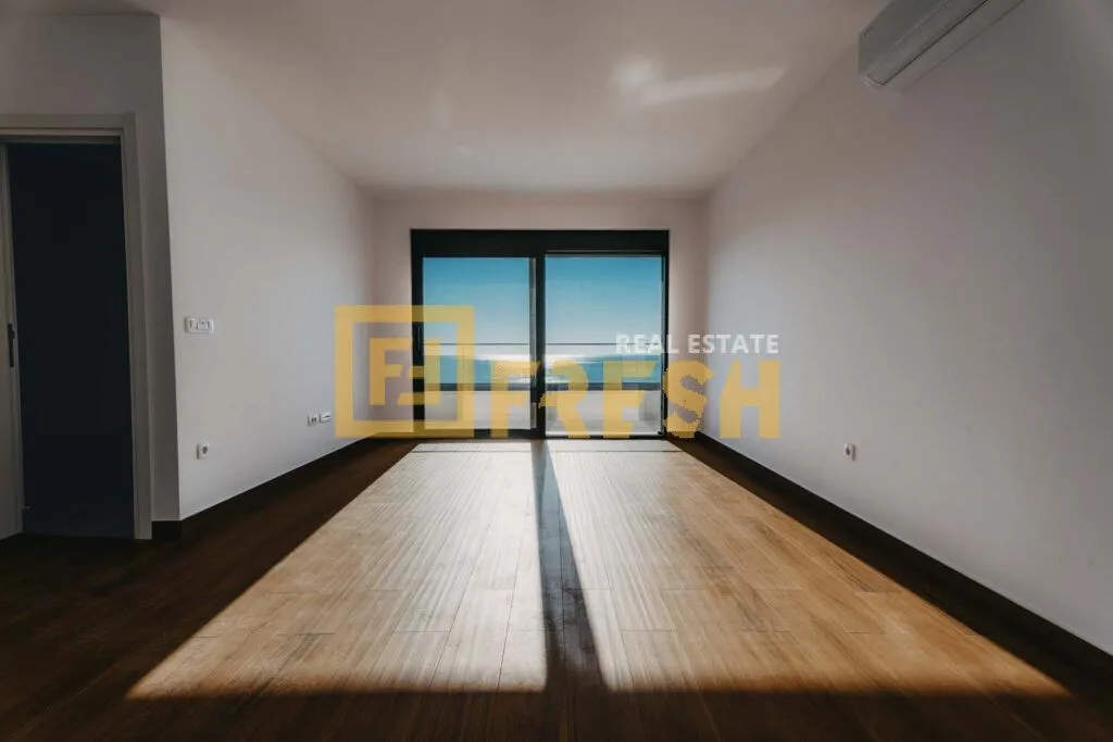 Rent, hospitality venue, 1600m², Budva, Crna Gora