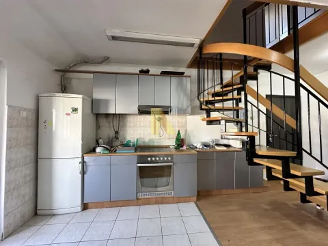 Prodaja, dvosoban stan, 71m², Stari grad, Novi Sad - image 4