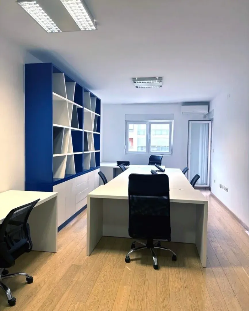 Izdavanje, poslovni prostor, 75m², City Kvart, Podgorica