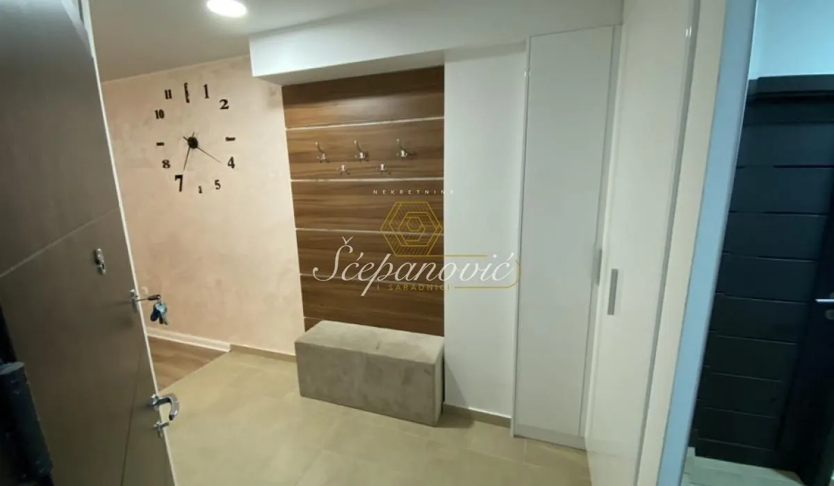 Prodaja, trosoban stan, 76m², Adice, Novi Sad Sve Podlokacije