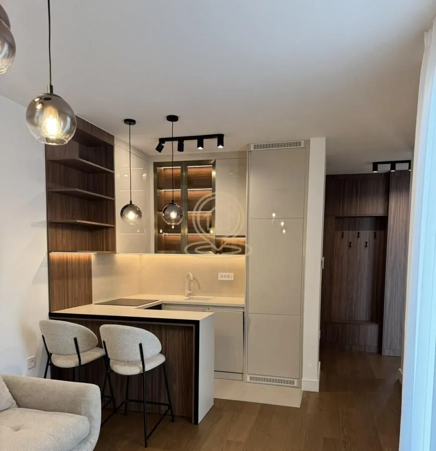 Izdavanje, jednosoban stan, 41m², Rotkvarija, Novi Sad Sve Podlokacije