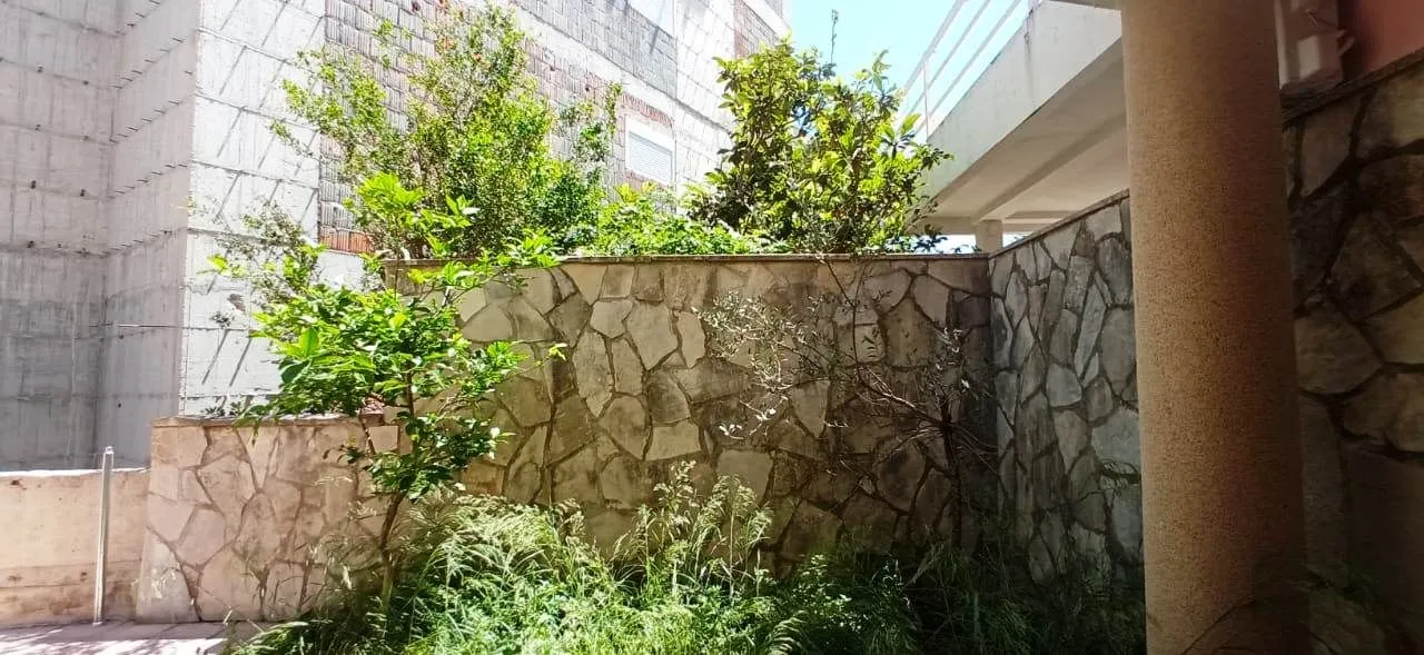 Rent, house, 165m², Sutomore, Bar