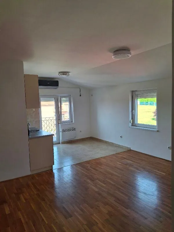 Prodaja, dvosoban stan, 42m², Višnjica, Palilula Sve Podlokacije