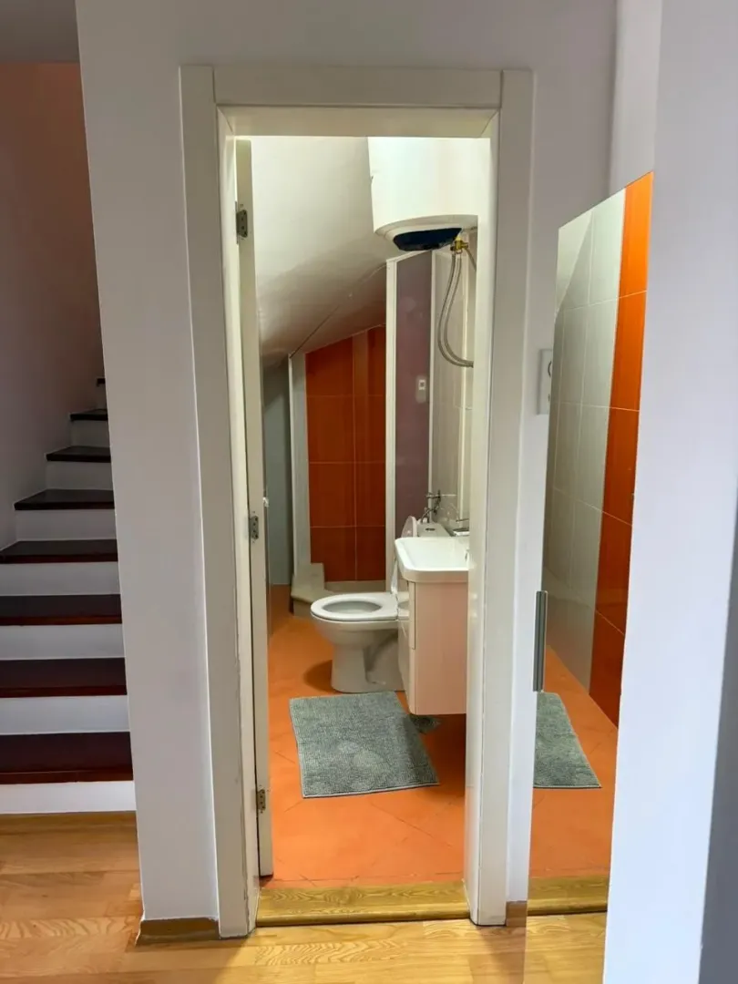Izdavanje, dvosoban stan, 83m², Preko Morače, Podgorica