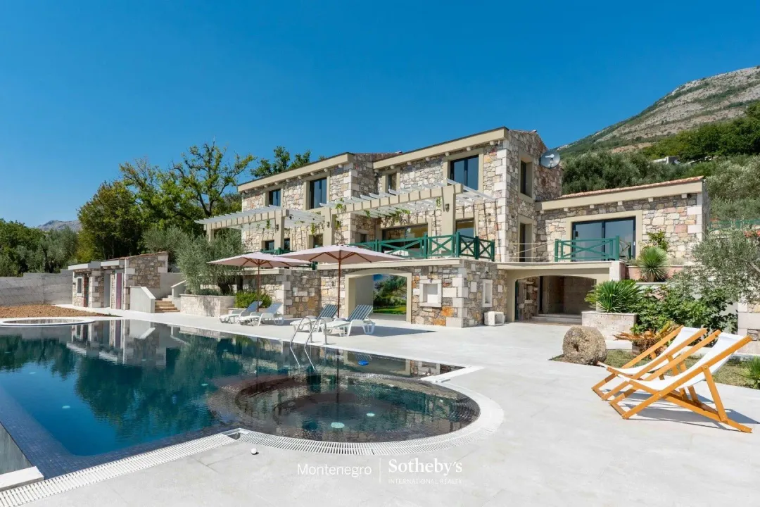 Sale, house, 500m², Buljarica, Budva