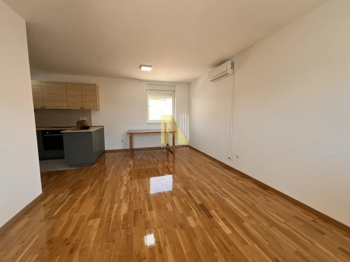 Prodaja, trosoban stan, 74m², Veternička rampa, Novi Sad Sve Podlokacije