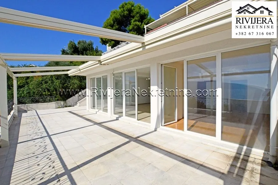 Sale, two bedroom apartment, 139m², Topla, Herceg Novi