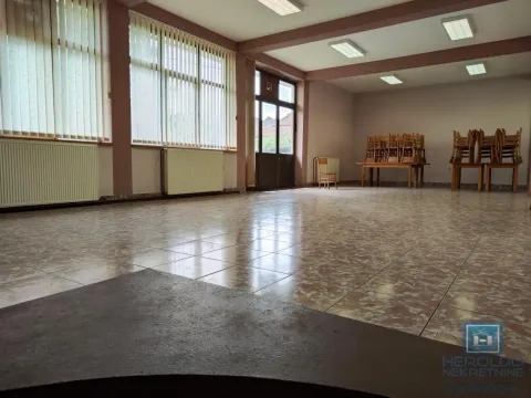 Izdavanje, ugostiteljski objekat, 1000m², Strelište, Jagodina - image 7