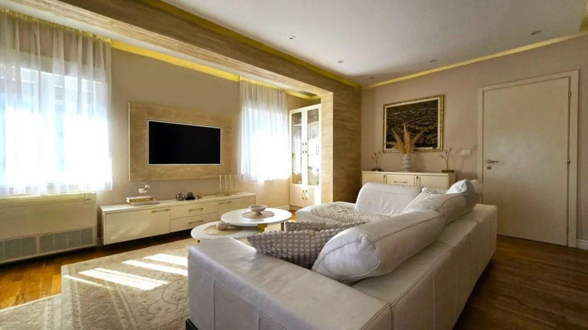 Prodaja, dvosoban stan, 96m², City Kvart, Podgorica