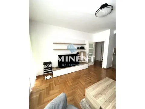 Izdavanje, dvosoban stan, 50m², Slavija, Vračar Sve Podlokacije - image 4