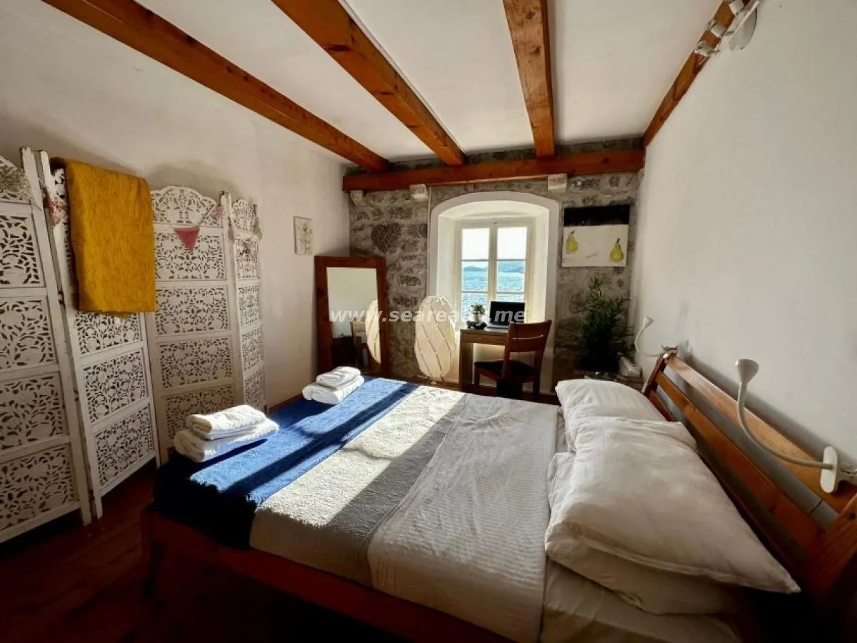 Prodaja, stan, 83m², Perast, Kotor