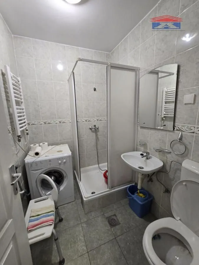 Izdavanje, dvosoban stan, 46m², Nova Detelinara, Novi Sad Sve Podlokacije