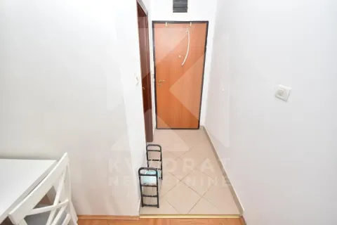 Rent, one bedroom apartment, 38m², 1 maj, Podgorica - image 8