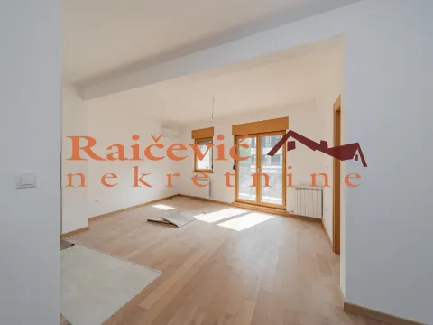 Sale, three bedroom apartment, 69m², Trošarina, Voždovac Sve Podlokacije - image 2