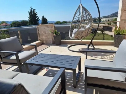 Izdavanje, kuća, 250m², Bartula, Bar - image 3