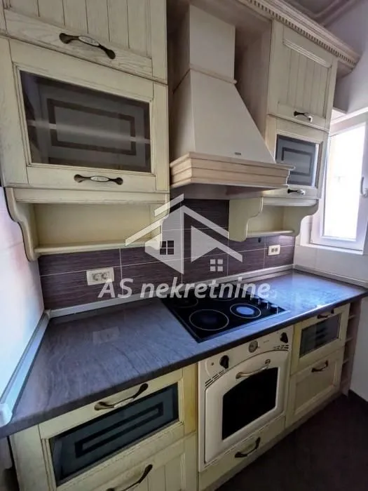 Izdavanje, dvosoban stan, 40m², Stari Grad, Beograd