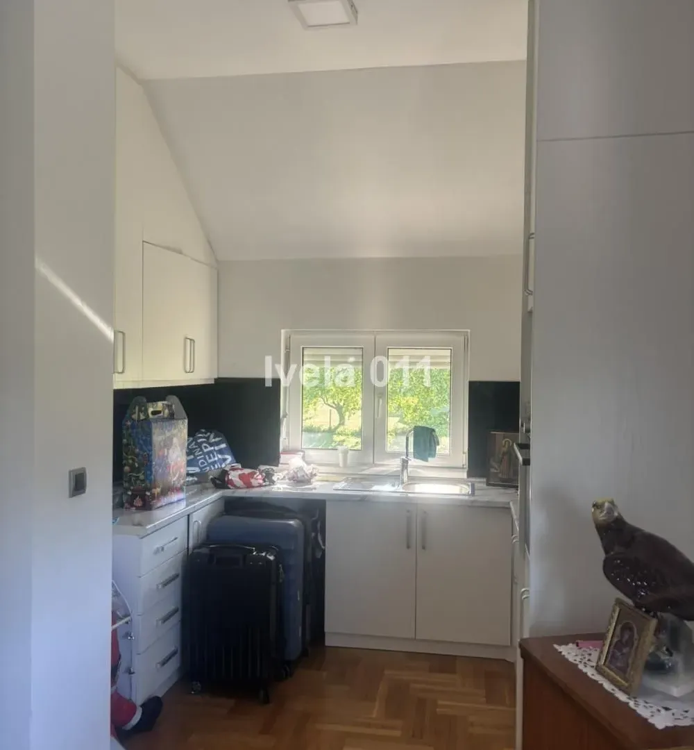 Sale, house, 267m², Sopot, Beograd