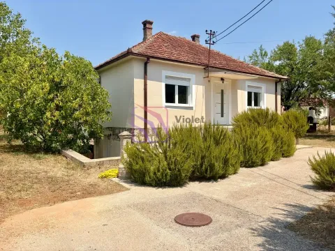 Rent, house, 125m², Podgorica, Crna Gora - image 1