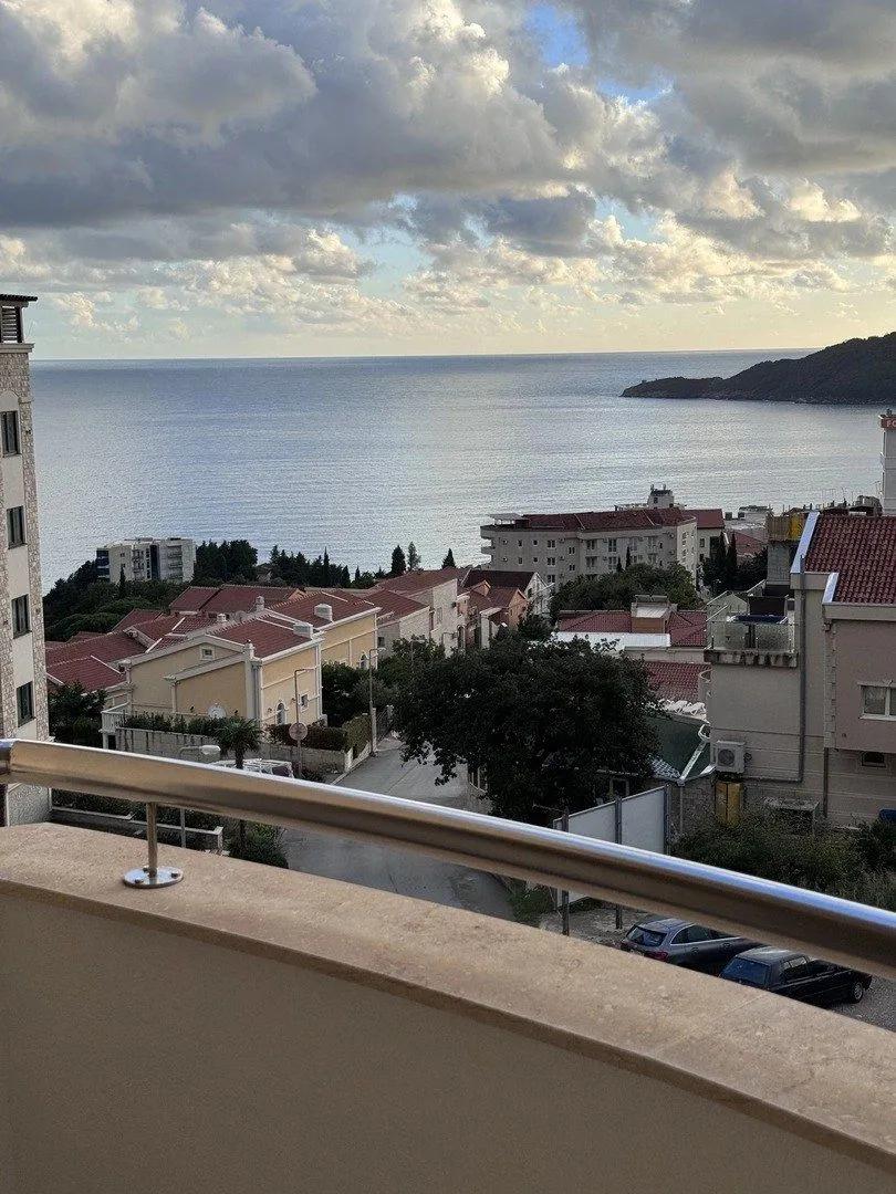 Sale, one bedroom apartment, 52m², Bečići, Budva