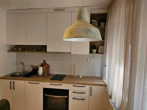 Izdavanje, jednosoban stan, 40m², Centar, Novi Sad - image 3