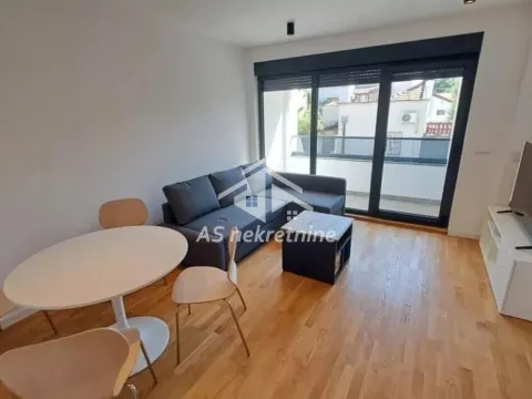 Izdavanje, dvosoban stan, 53m², Čubura, Beograd - image 1