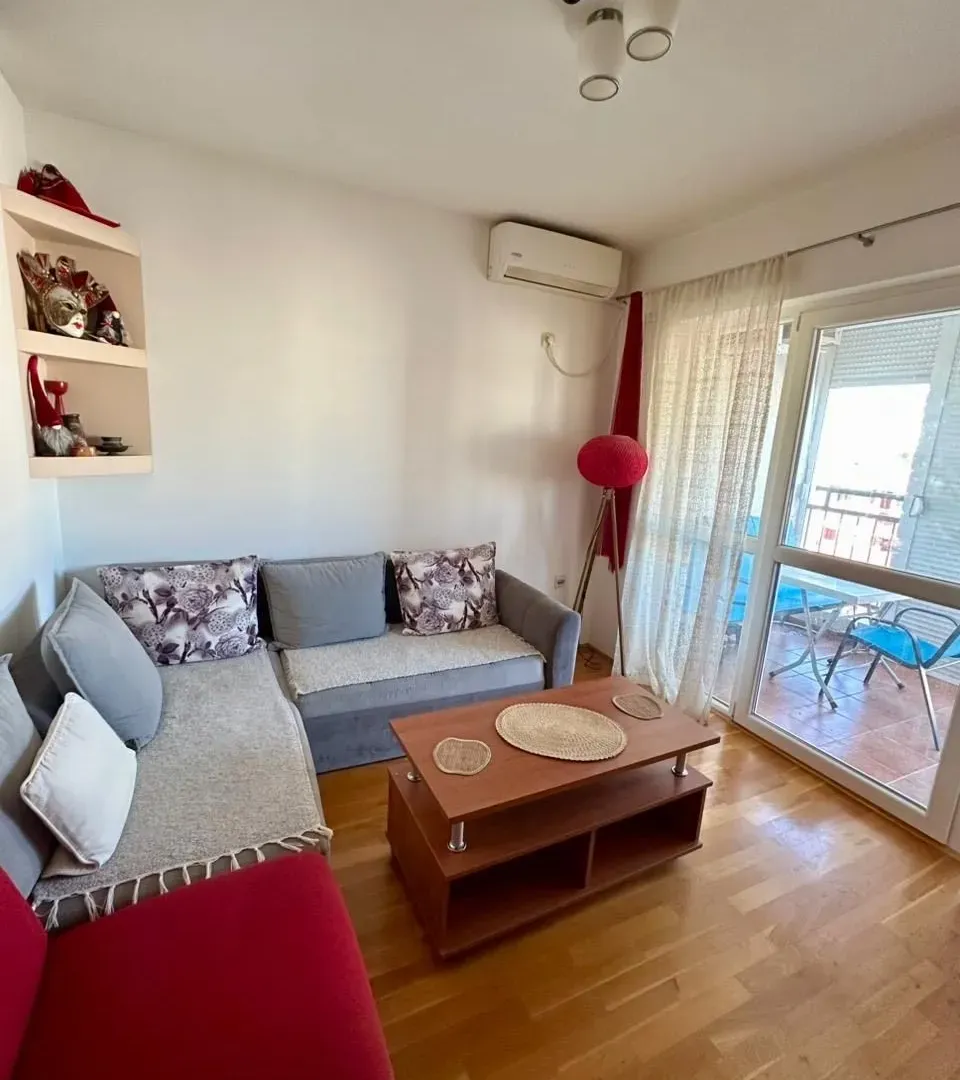 Prodaja, dvosoban stan, 49m², Centar, Bar
