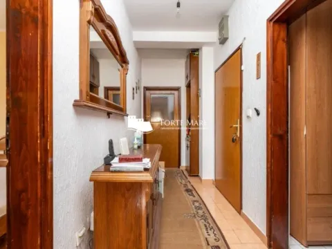 Prodaja, stan, 86m², Herceg Novi, Crna Gora - image 2