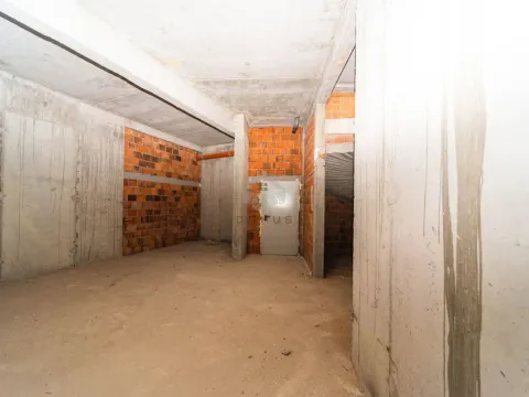 Rent, office space, 350m², Central Point, Podgorica - image 10