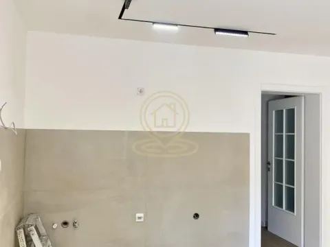 Prodaja, trosoban stan, 64m², Medijana, Niš - image 3