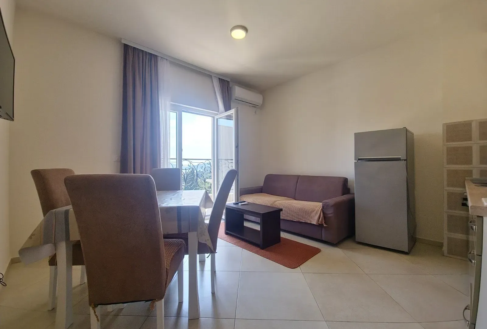 Rent, one bedroom apartment, 46m², Bečići, Budva