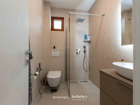 Prodaja, kuća, 261m², Rijeka Reževići, Budva - image 31