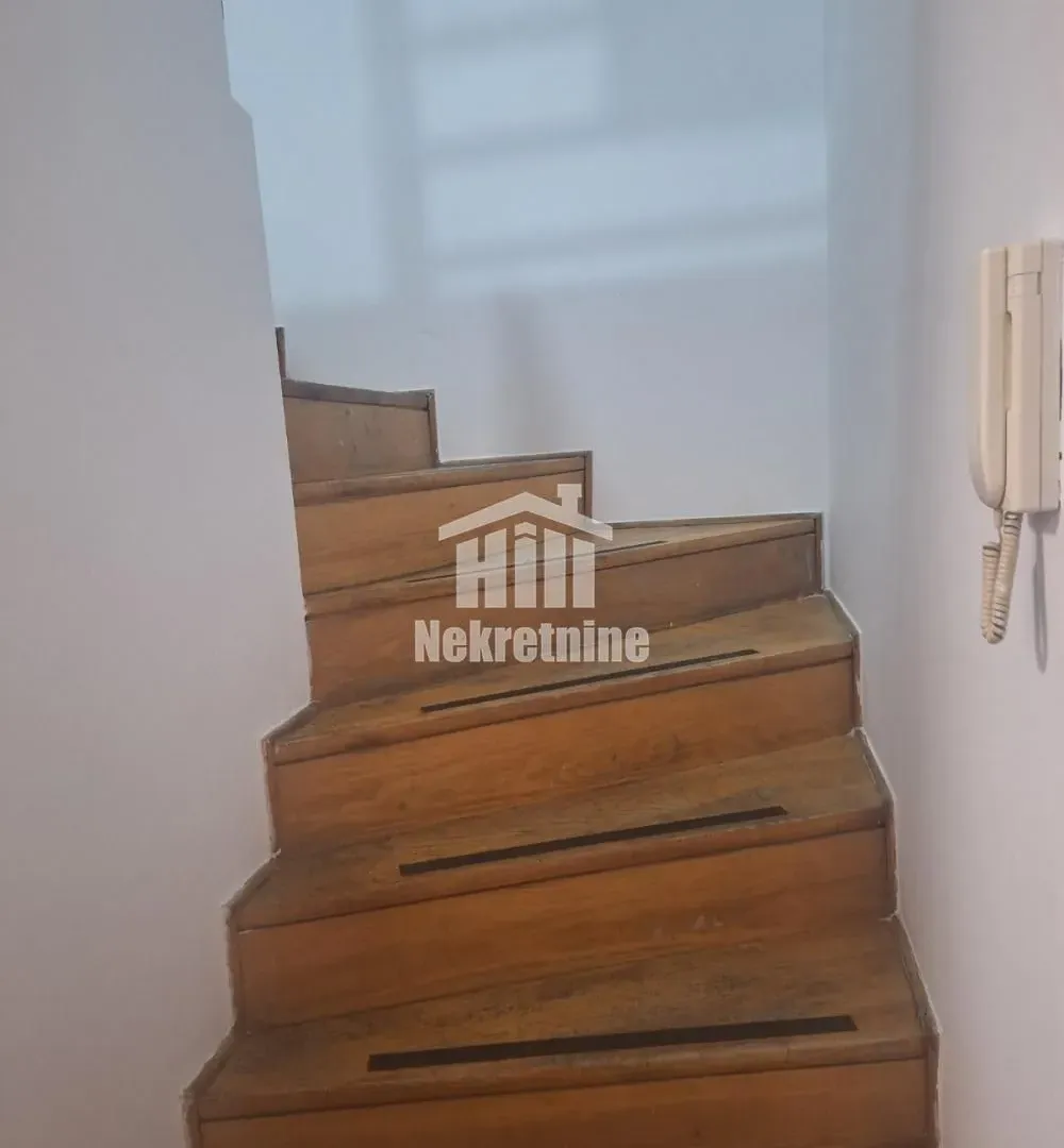 Prodaja, trosoban stan, 82m², Banjica, Voždovac Sve Podlokacije