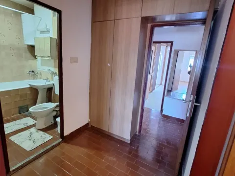 Sale, two bedroom apartment, 80m², Zabjelo, Podgorica - image 8