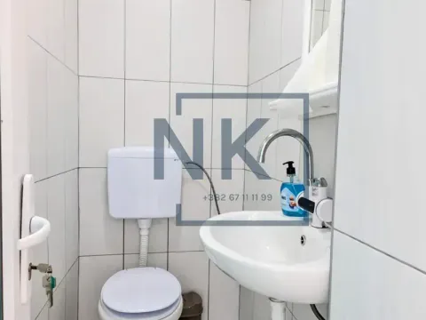 Rent, office space, 115m², Stari Aerodrom, Podgorica - image 11