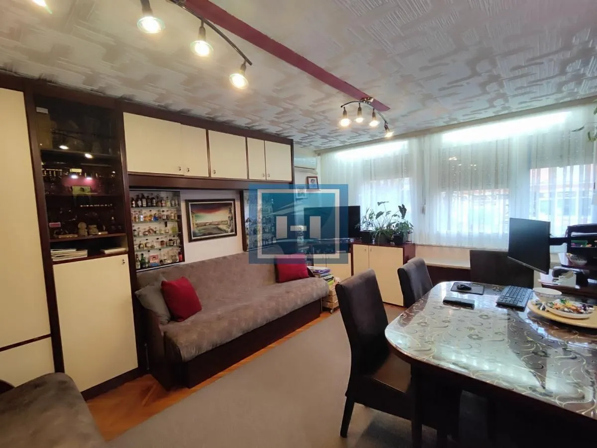 Prodaja, jednosoban stan, 41m², Centar, Jagodina