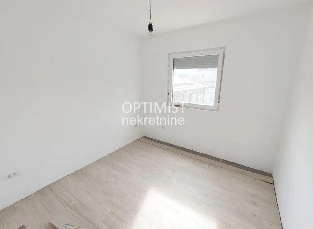 Prodaja, trosoban stan, 59m², Voždovac Sve Podlokacije, Beograd
