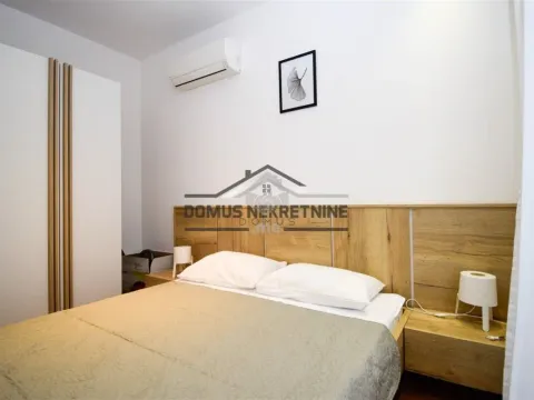 Izdavanje, dvosoban stan, 68m², Centar, Podgorica - image 31